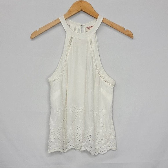 MOSSIMO Supply Co Razer Back Tank Top Key hole cut - Picture 2 of 11